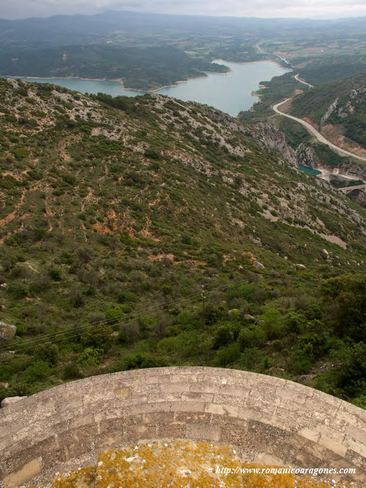 CUBIERTA ABSIDAL Y PANTANO DE BARASONA